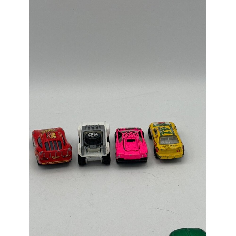 Lot of 10 Matchbox Cars Various Year and Models - Picture 3 of 7